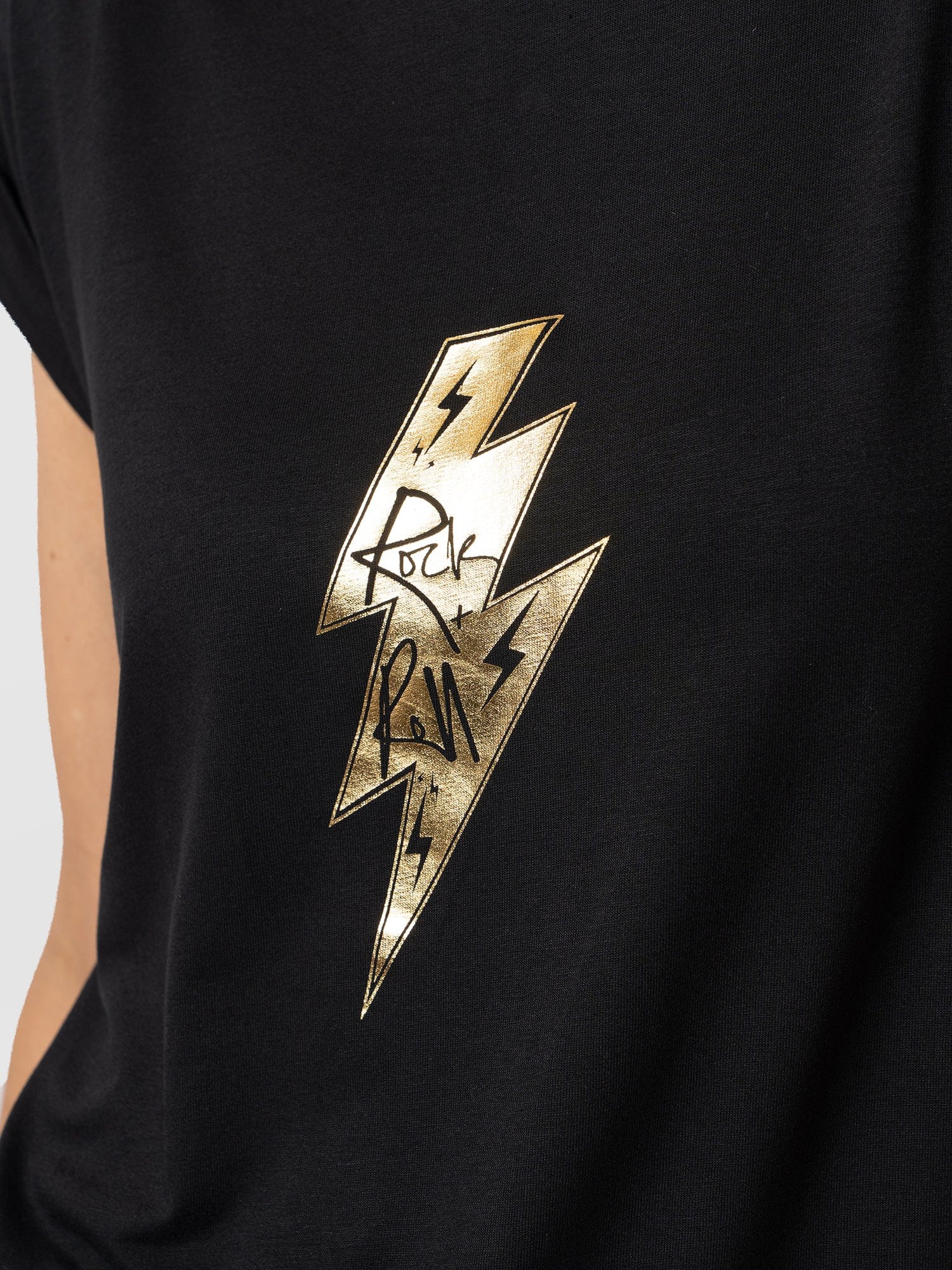 Turn-Up Tee Black Rock - Women's T-Shirts | Saint + Sofia® USA